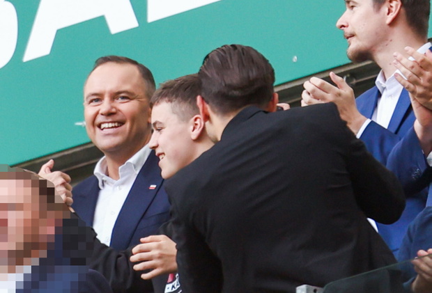 Prezydent Karol Nawrocki na meczu Lechii Gdańsk