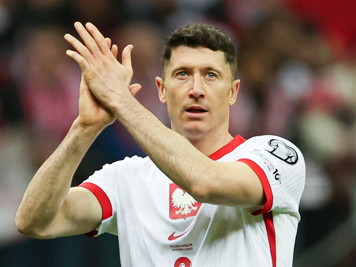 Robert Lewandowski chce wrócić do reprezentacji. Urban: "Zrobiliśmy krok do przodu"