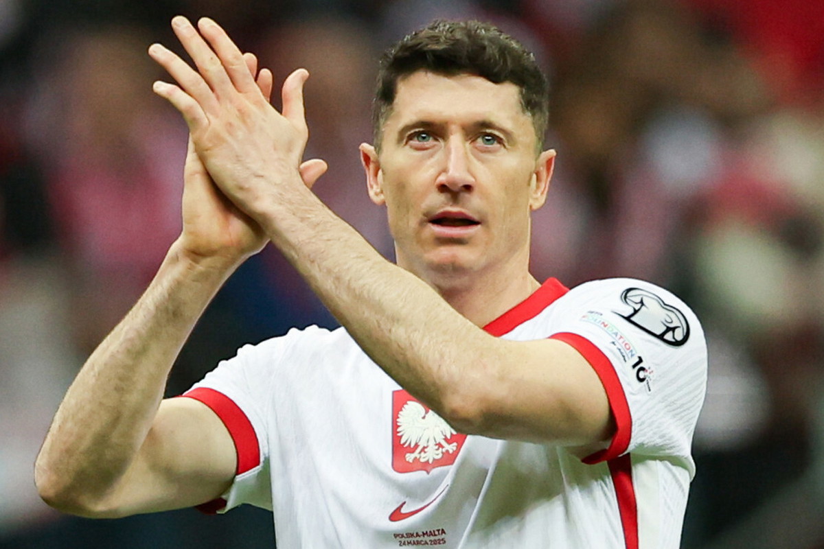 Robert Lewandowski chce wrócić do reprezentacji. Urban: "Zrobiliśmy krok do przodu"