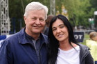 Apoloniusz Tajner z partnerką, Izabelą Podolec