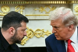Donald Trump szokuje w Białym Domu – co pokazał Zełenskiemu?