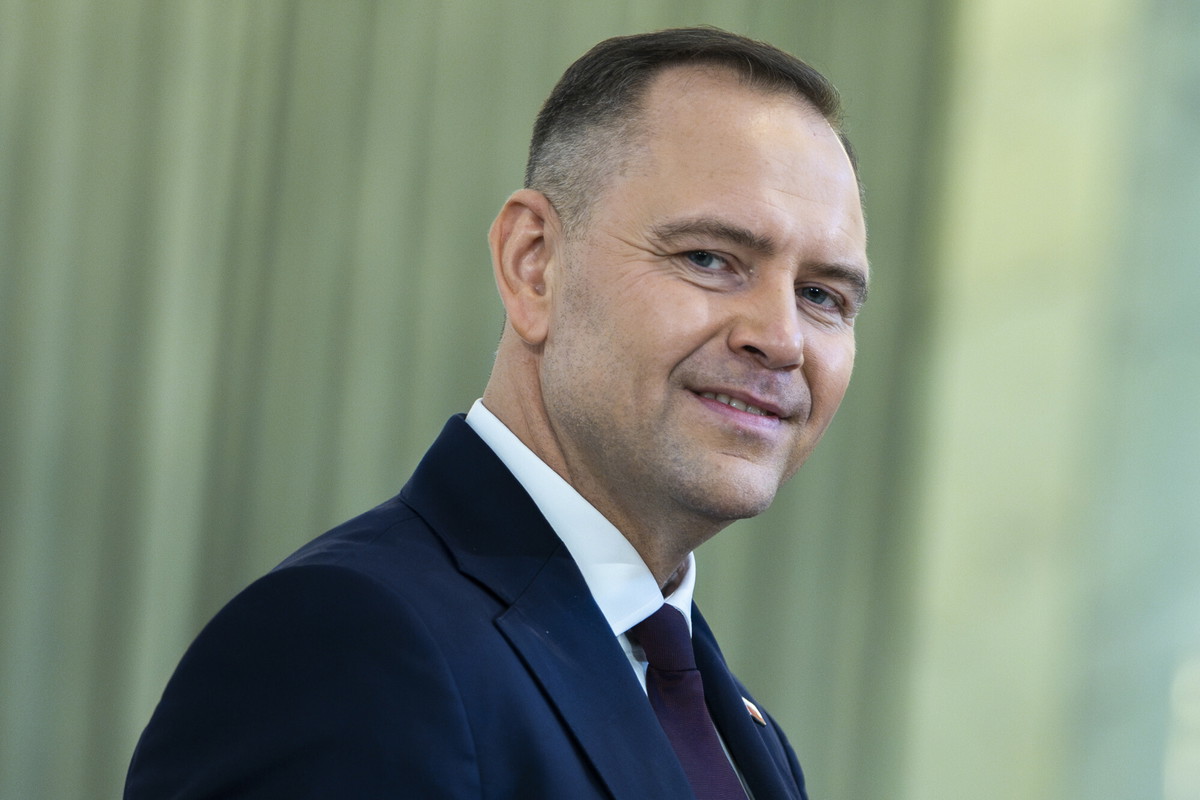 Zaskakująca zmiana w garażu prezydenta! Karol Nawrocki wsiada do samochodu za milion