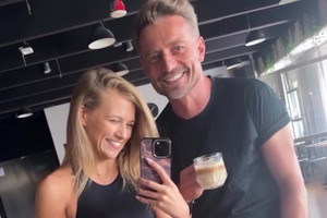 Agnieszka Kaczorowska zachwyca się Marcinem Rogacewiczem. Męczy się z miłością