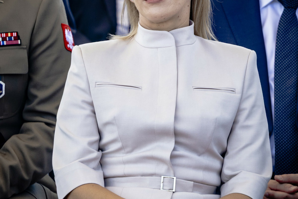 Marta Nawrocka w Tarnobrzegu – stylizacja pierwszej damy wywołała burzę!