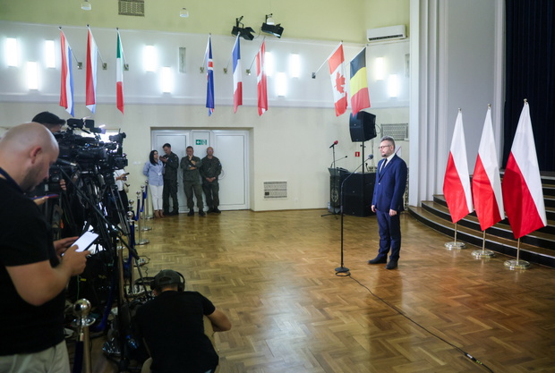 Katastrofa F-16 w Radomiu. Śledztwo trwa, loty zawieszone, czarna skrzynka zabezpieczona