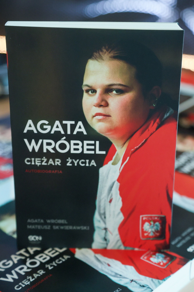 Agata Wróbel na premierze książki