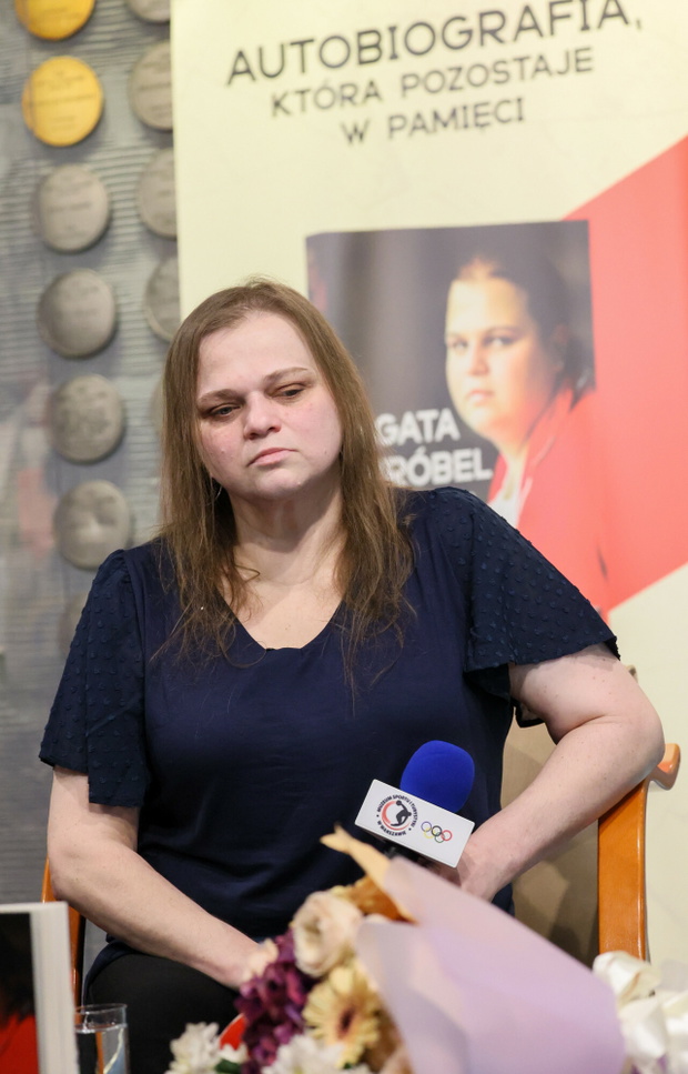 Agata Wróbel na premierze książki