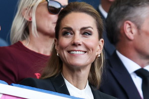 Księżna Kate w blondzie zaskakuje na trybunach podczas Rugby 2025!
