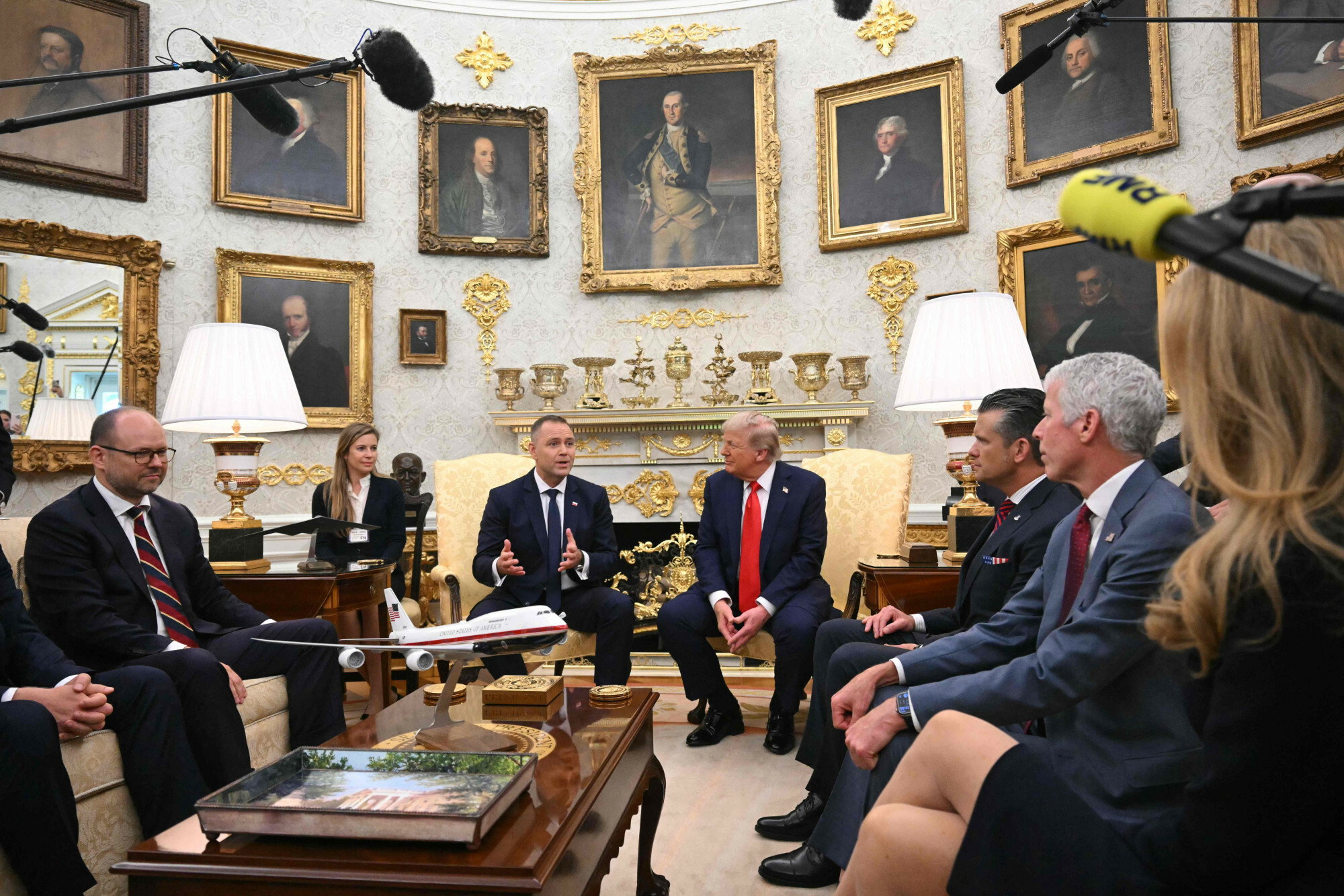 Najlepsza tłumaczka świata u boku prezydenta! Kim jest Aneta Wiśniewska-Sołtykiewicz?