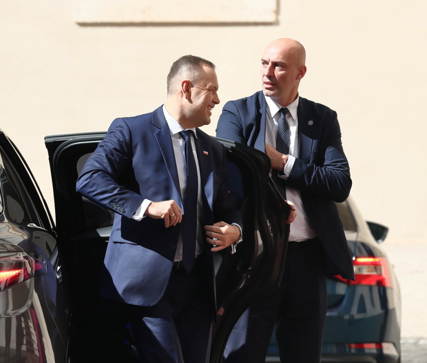 Prezydent Nawrocki żona na audiencji u papieża Leona XIV