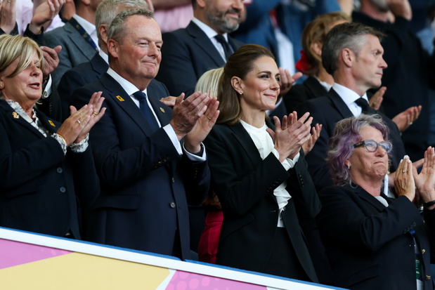 Księżna Kate w blondzie zaskakuje na trybunach podczas Rugby 2025!