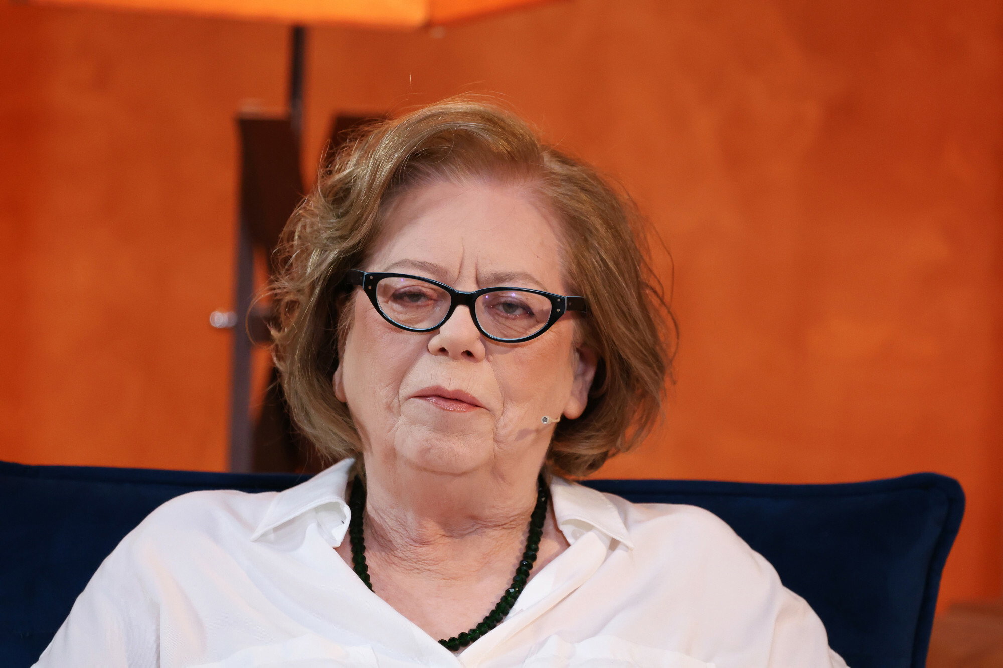 Elżbieta Zapendowska przyjechała na pogrzeb Soyki na wózku inwalidzkim. "Żadna operacja mi już nie pomoże" fot. Michal Wozniak/East News