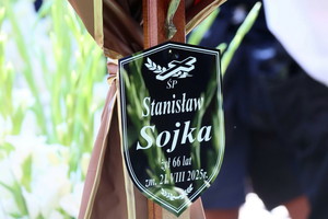 To stało się na sam koniec pogrzebu Stanisława Soyki. Poruszające, łzy same napływają do oczu