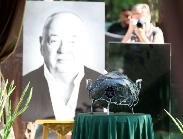 Tak żona pożegnała Stanisława Soykę. Wyciskające łzy słowa na pogrzebie