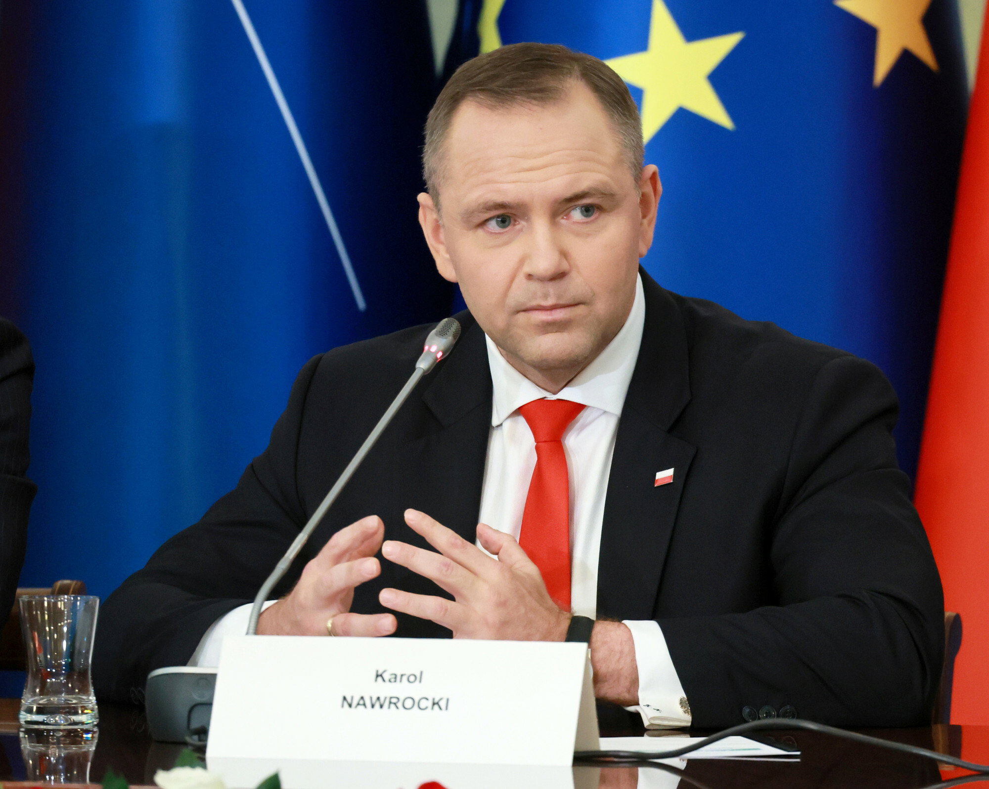 Szokujący atak rosyjskich dronów! Polska odpowiedziała zjednoczeniem władz