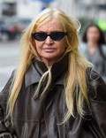Monika Olejnik w młodzieżowej stylizacji