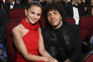 Selena Gomez I Benny Blanco wzięli ślub! Bajkowa ceremonia i suknia jak z marzeń fot. Danny Moloshok/Invision/East News