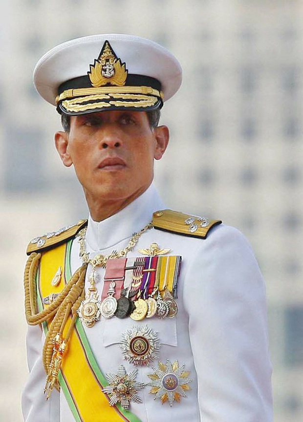 Maha Vajiralongkorn, znany jako Rama X, król Tajlandii i najbogatszy monarcha świata