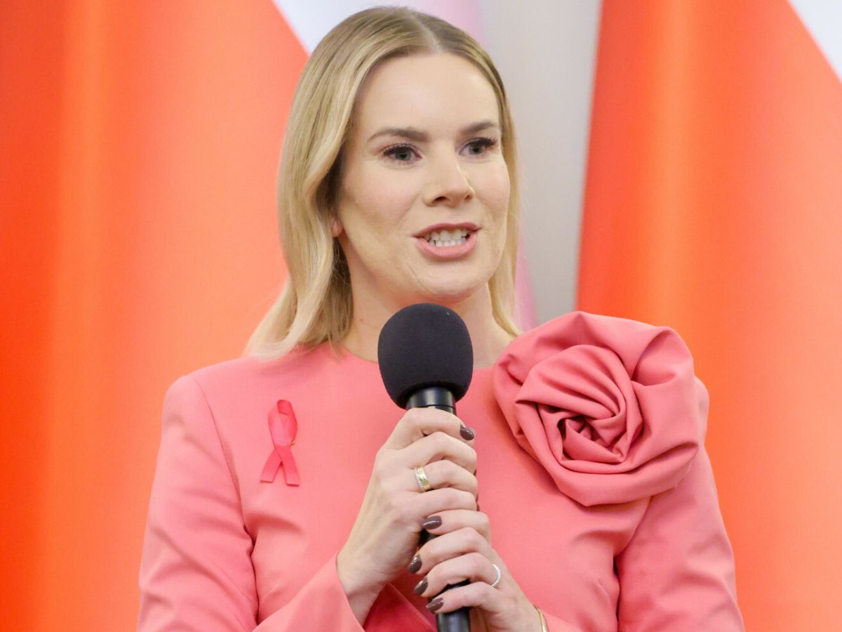 Marta Nawrocka cała w różu podczas spotkania w Pałacu Prezydenckim