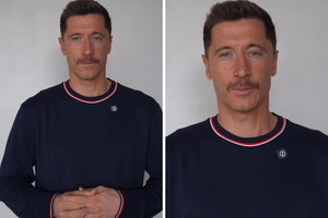 Robert Lewandowski z wąsami