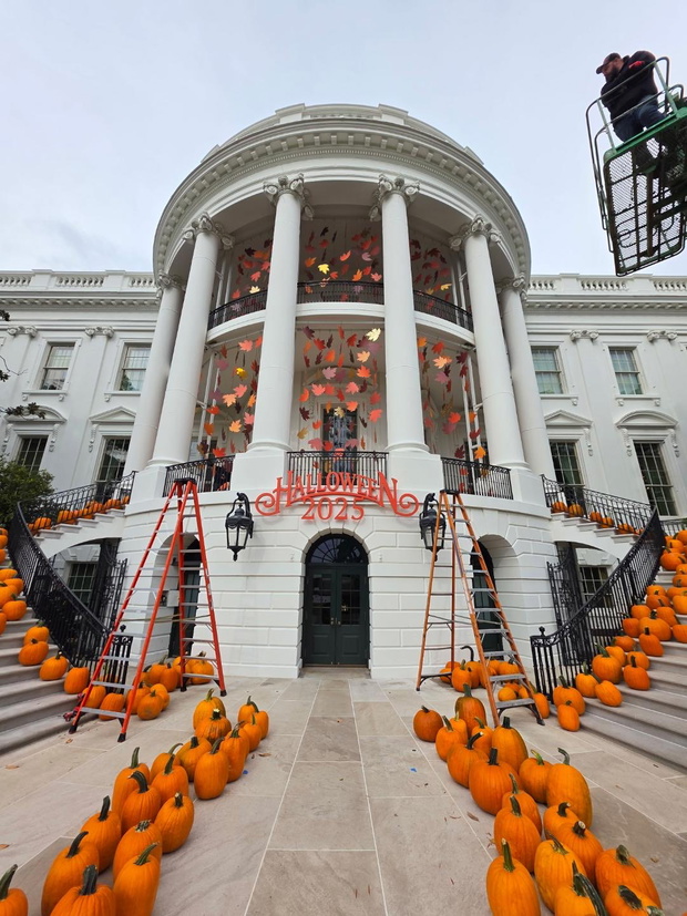 Melania Trump urządziła Biały Dom na Halloween