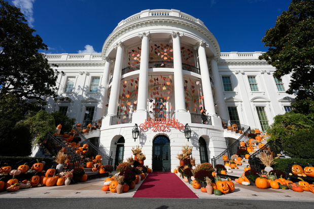 Halloween w Białym Domu 2025: Trump rozdaje dzieciom słodycze