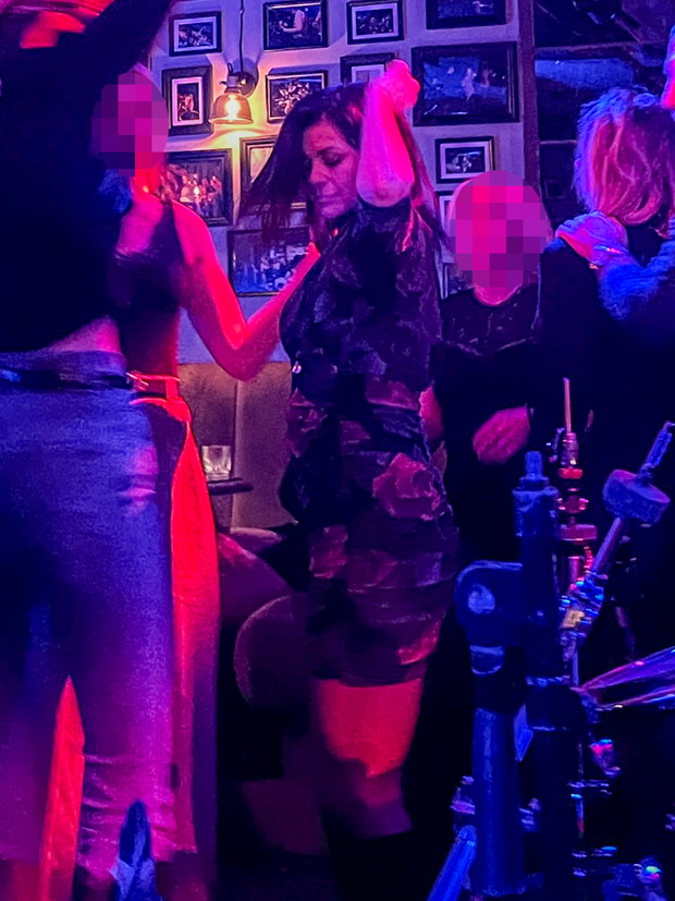 Kasia Cichopek imprezuje w klubie