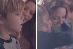 Shakira z synami w teledysku