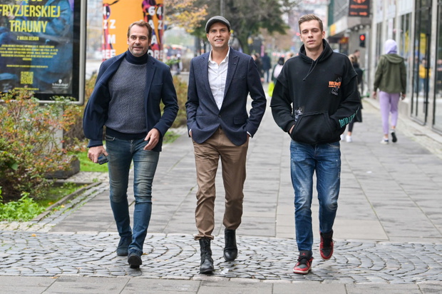 2022.10.23 WarszawaPawel Delag z synamiFOT WIN/AF EOS