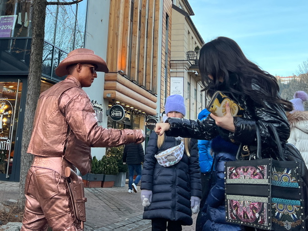 2023.01.02 ZakopaneJustyna Steczkowska z rodzinaFOT WIN/AF EOS