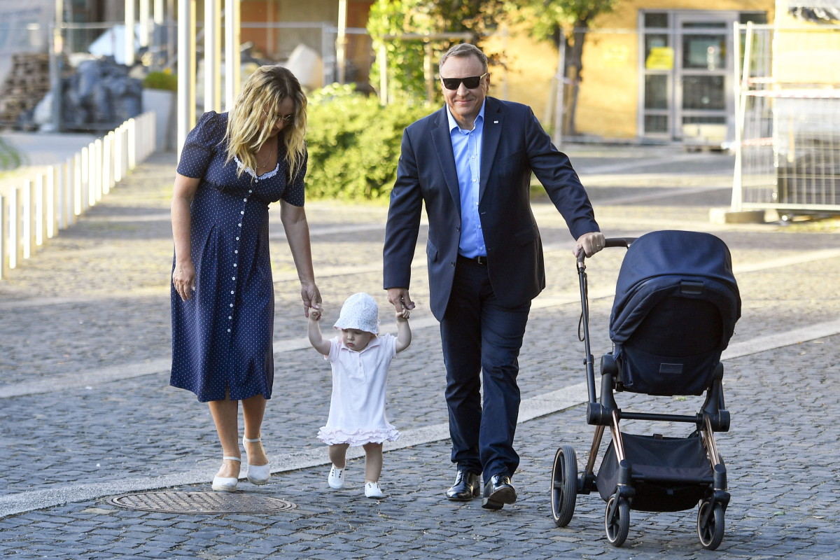 Opole: Jacek Kurski z żoną i córką