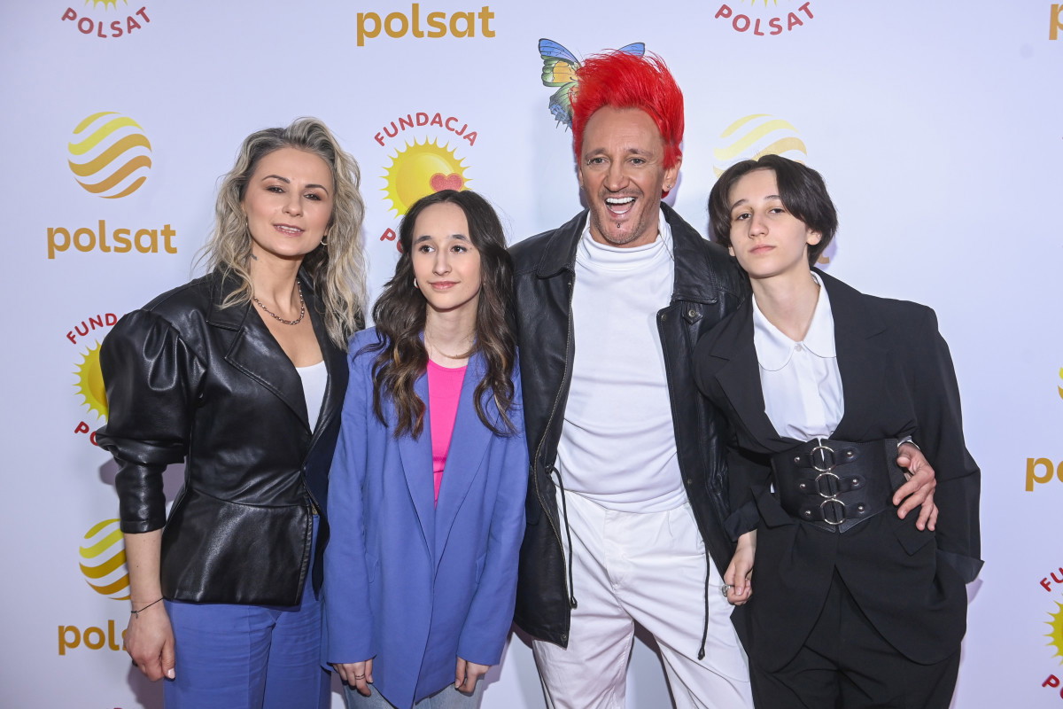 Michał Wiśniewski i Ania Świątczak z córkami na koncercie Fundacji Polsat