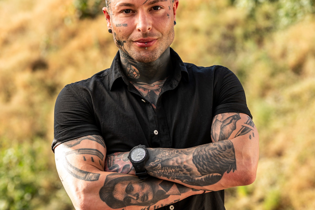 Oskar z Prince Charming bez tatuaży