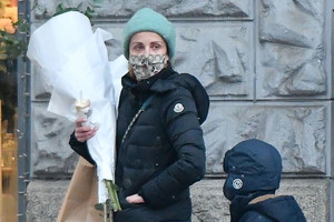 Kasia Zielińska z synami na spacerze
