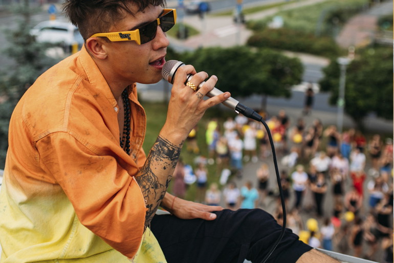 Dawid Kwiatkowski zagrał koncert na dachu