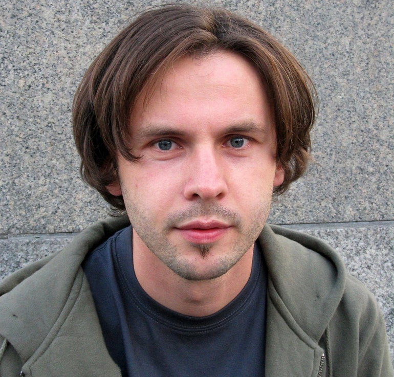Jak dziś wygląda Marcin Rozynek, autor hitu "Siłacz"?
