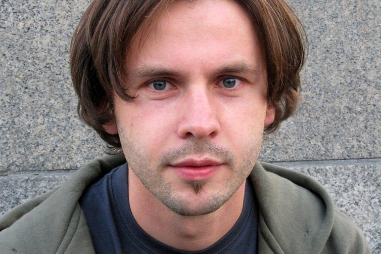 Jak dziś wygląda Marcin Rozynek, autor hitu "Siłacz"?
