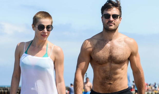 Kasia Warnke i Piotr Stramowski bez koszulki