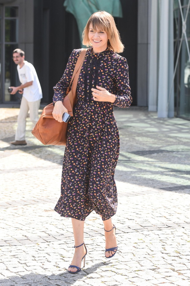 img02MHcK-2421571