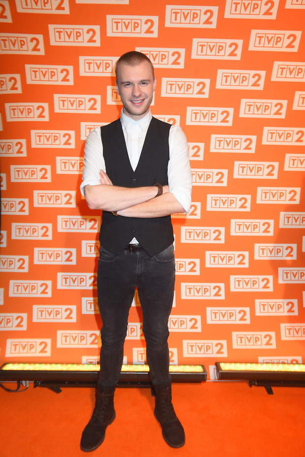 imgGLZoki-4b02453
