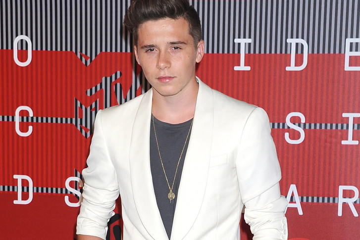 Brooklyn Beckham pokazał zdjęcie bez koszulki
