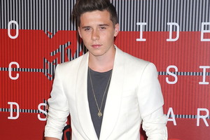 Brooklyn Beckham pokazał zdjęcie bez koszulki
