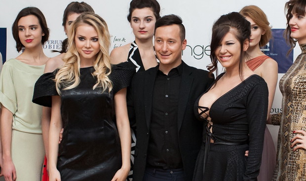 Iwona Węgrowska i Ola Ciupa na pokazie Daniela Jacoba Dali