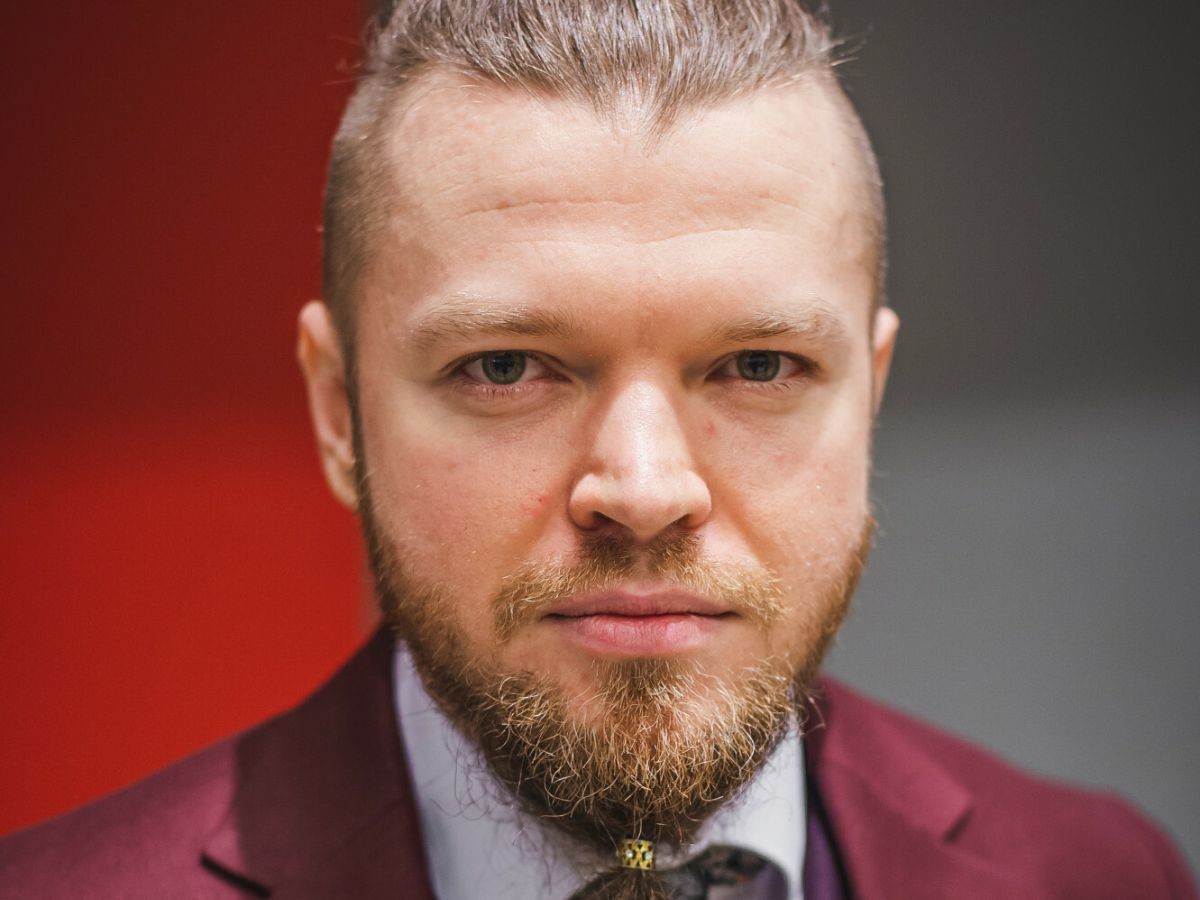 Sylwester Wardęga ujawnił aferę z influencerami. Teraz zdradzi, kto został oskarżony o gwałt?