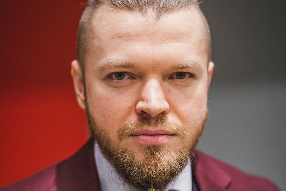 Sylwester Wardęga ujawnił aferę z influencerami. Teraz zdradzi, kto został oskarżony o gwałt?