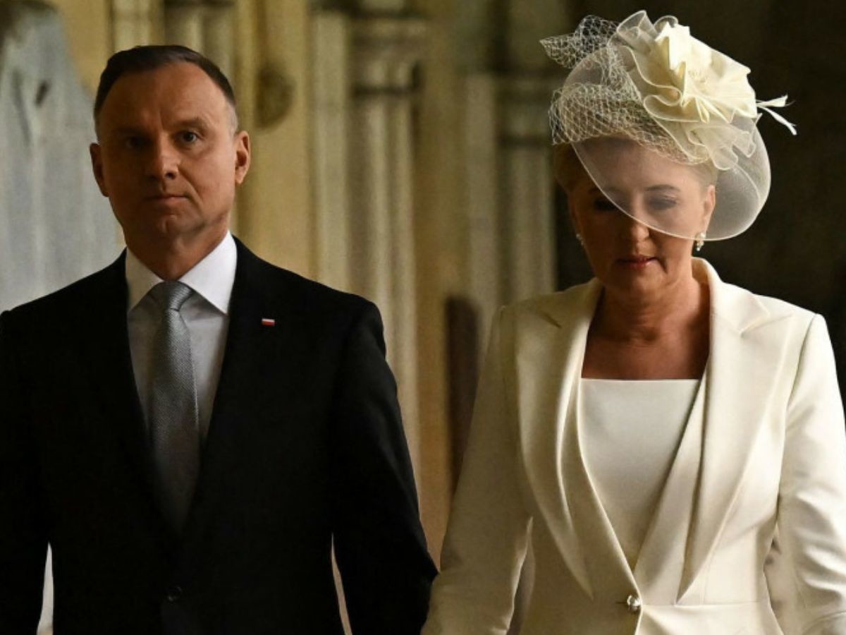 Andrzej Duda z żoną na koronacji króla Karola III
