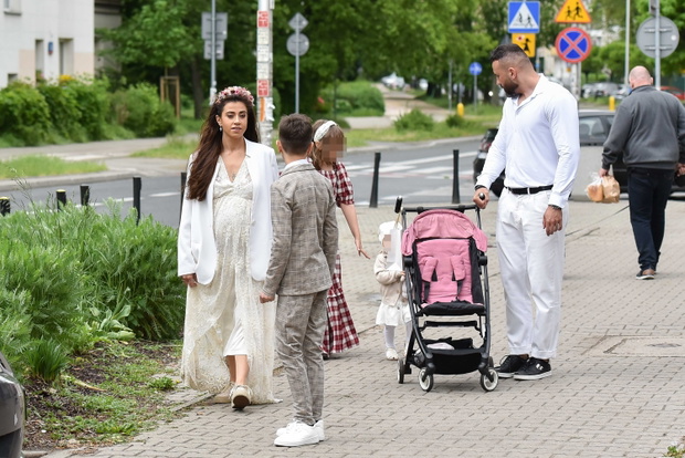 2022.05.21 WarszawaMaja Hyzy z dziecmi komuniaFOT KS/AF EOS