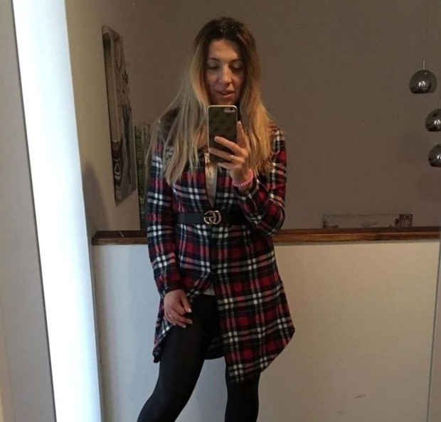 Małgosia Borysewicz w koszuli w kratę