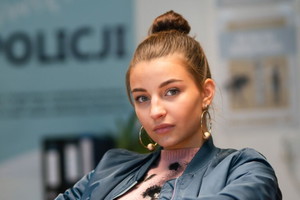Julia Wieniawa na planie serialu "Zawsze warto"