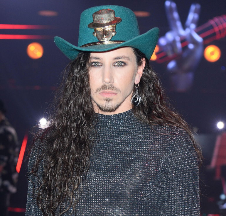 Michał Szpak na planie The Voice of Poland